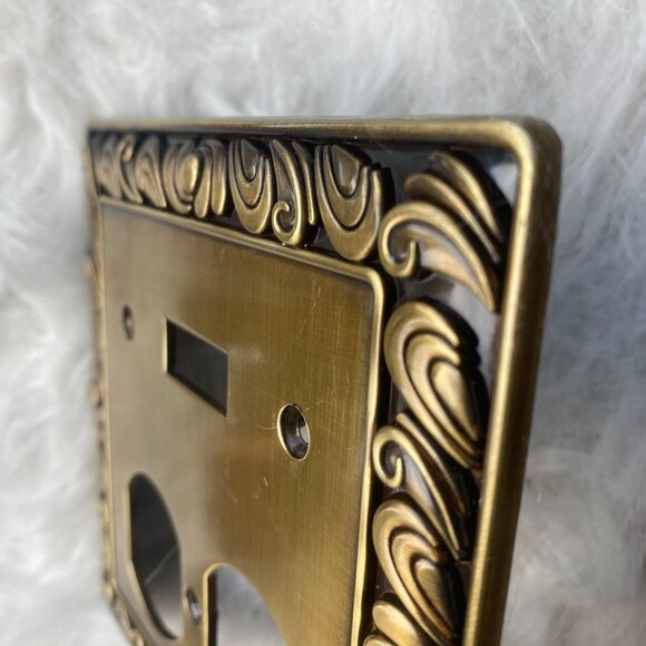Set of 4 Franklin Brass Paisley Collection Single Switch and Duplex Wall Plate - Picture 9 of 9